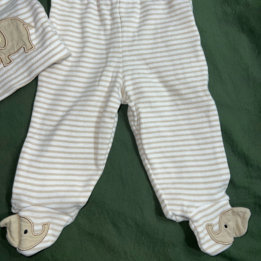 ‼️NWOT: Koala Baby Elephant Print Matching Set - NB - Picture 4 of 5